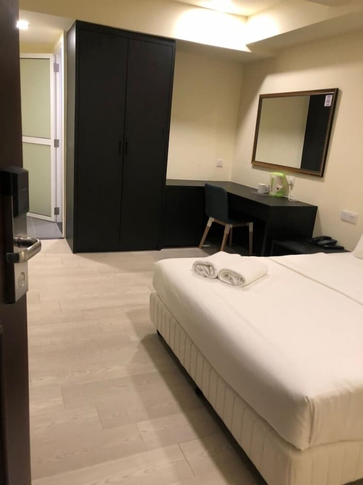 Bishop Hotel Penang 19/50