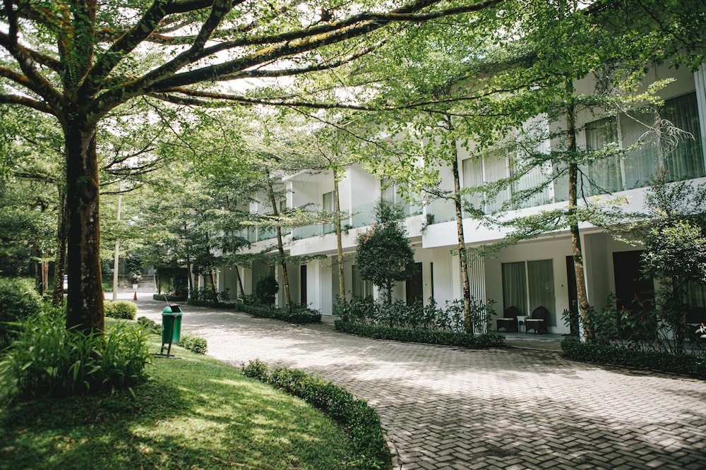 The Hill Hotel & Resort Sibolangit Powered by Archipelago 47/62