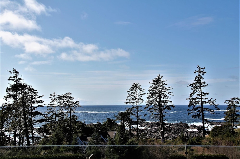 Pacific Rim Retreat 23/29
