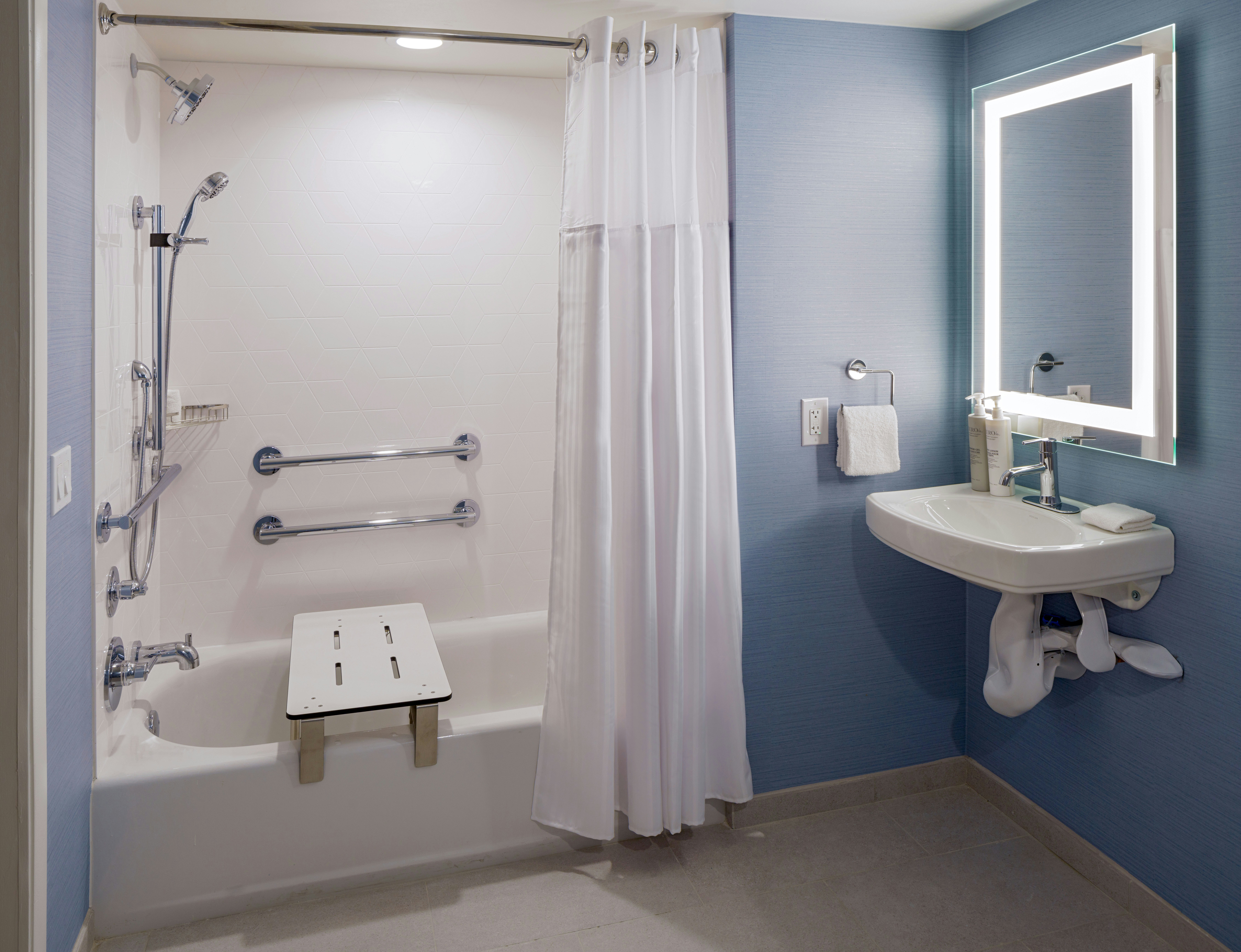 غرفة بسريرين كوين لذوي الإعاقة، Hilton Garden Inn Dana Point Doheny Beach 2/2