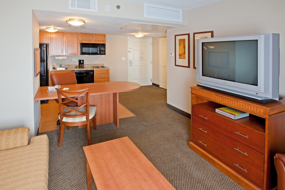 Candlewood Suites Indianapolis Downtown Medical District 48/73