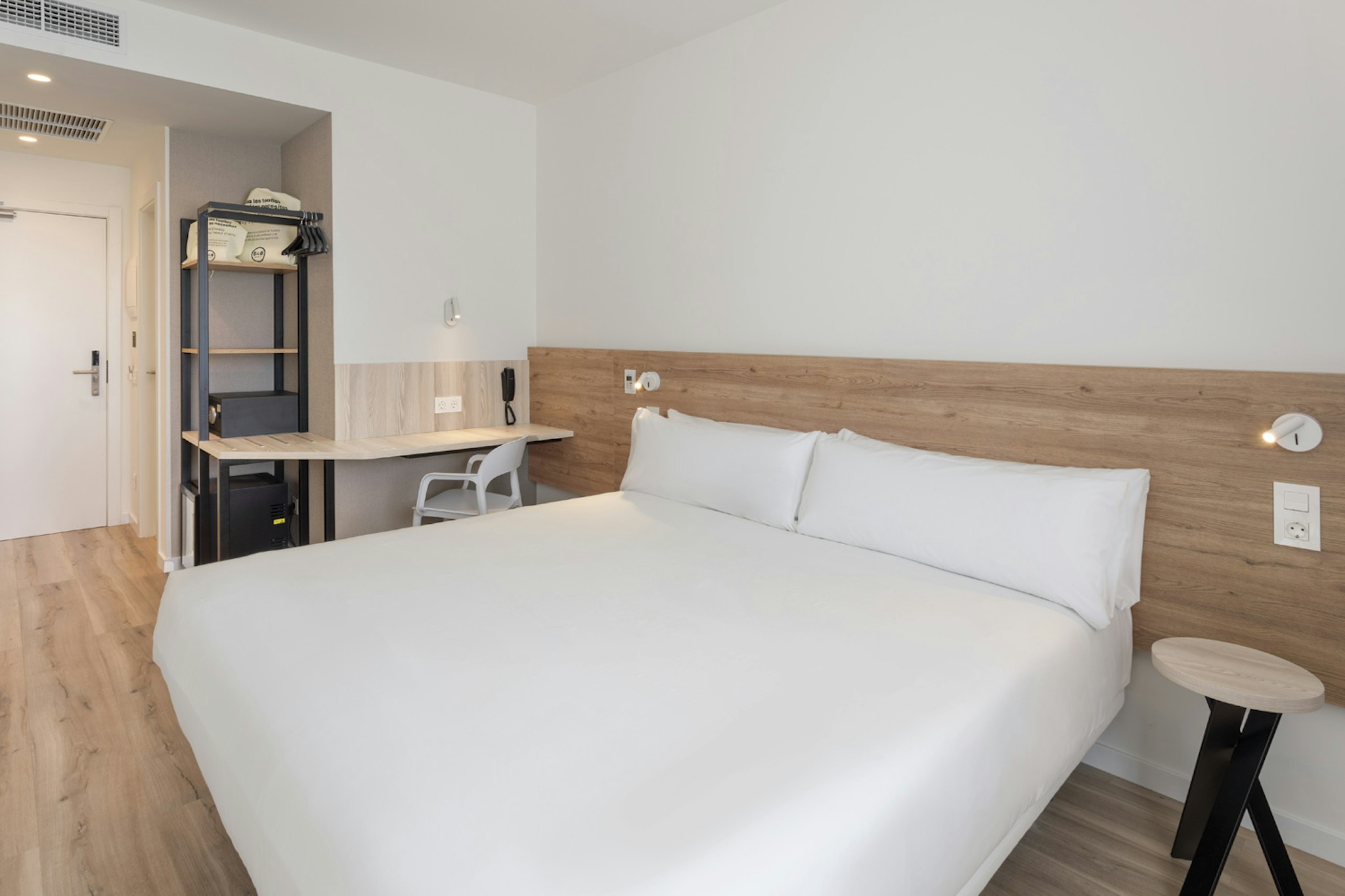 B&B HOTEL Ecija 7/14