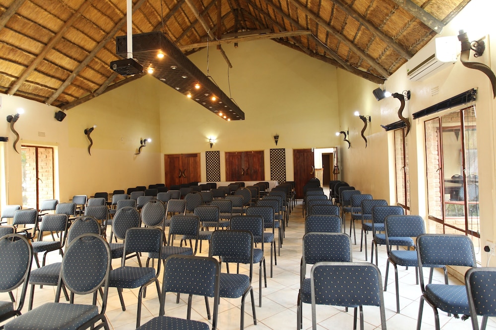 Copacopa Lodge And Conference Centre 40/50