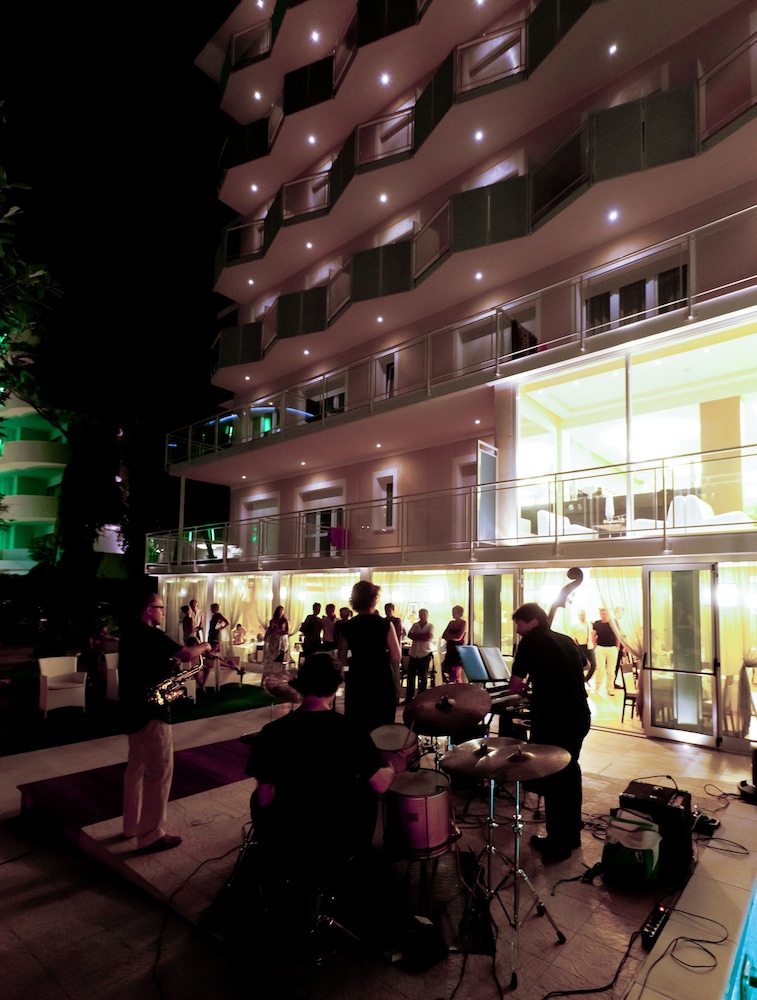 Hotel Kent 51/56