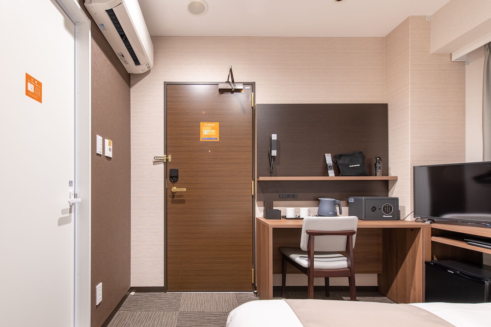 Hotel Sanrriott osakahommachi 50/50