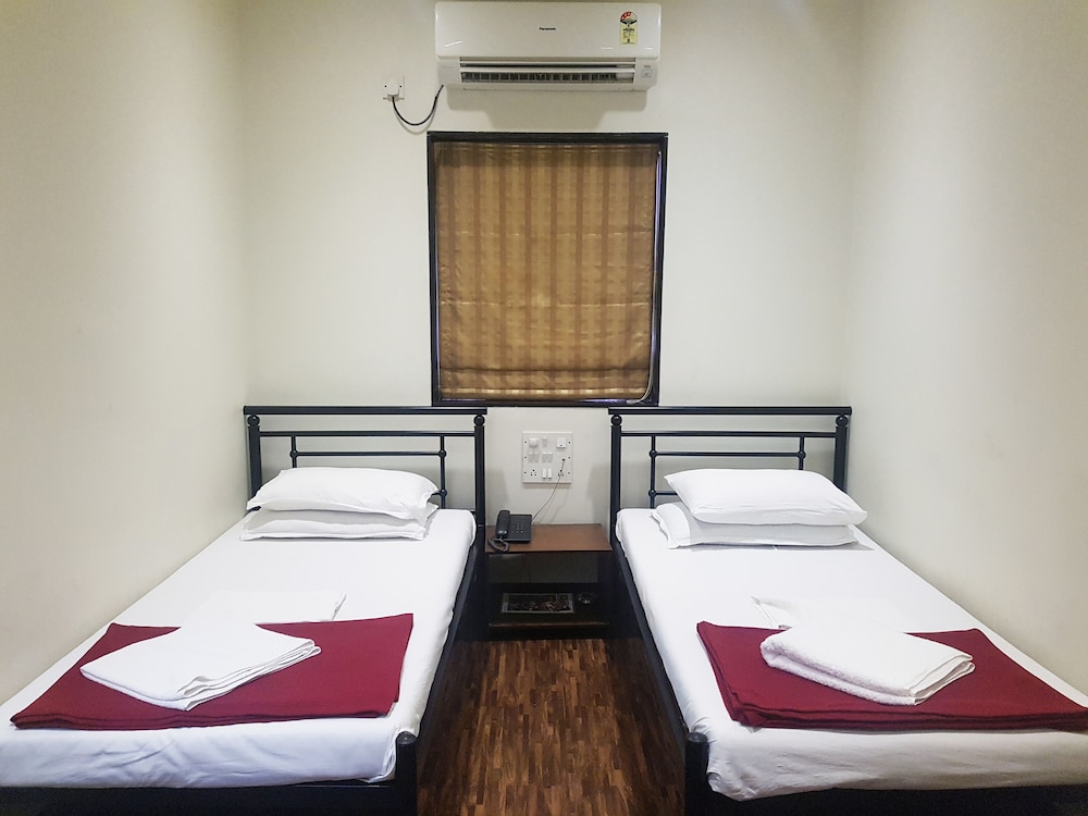 Hotel Kumkum 30/42