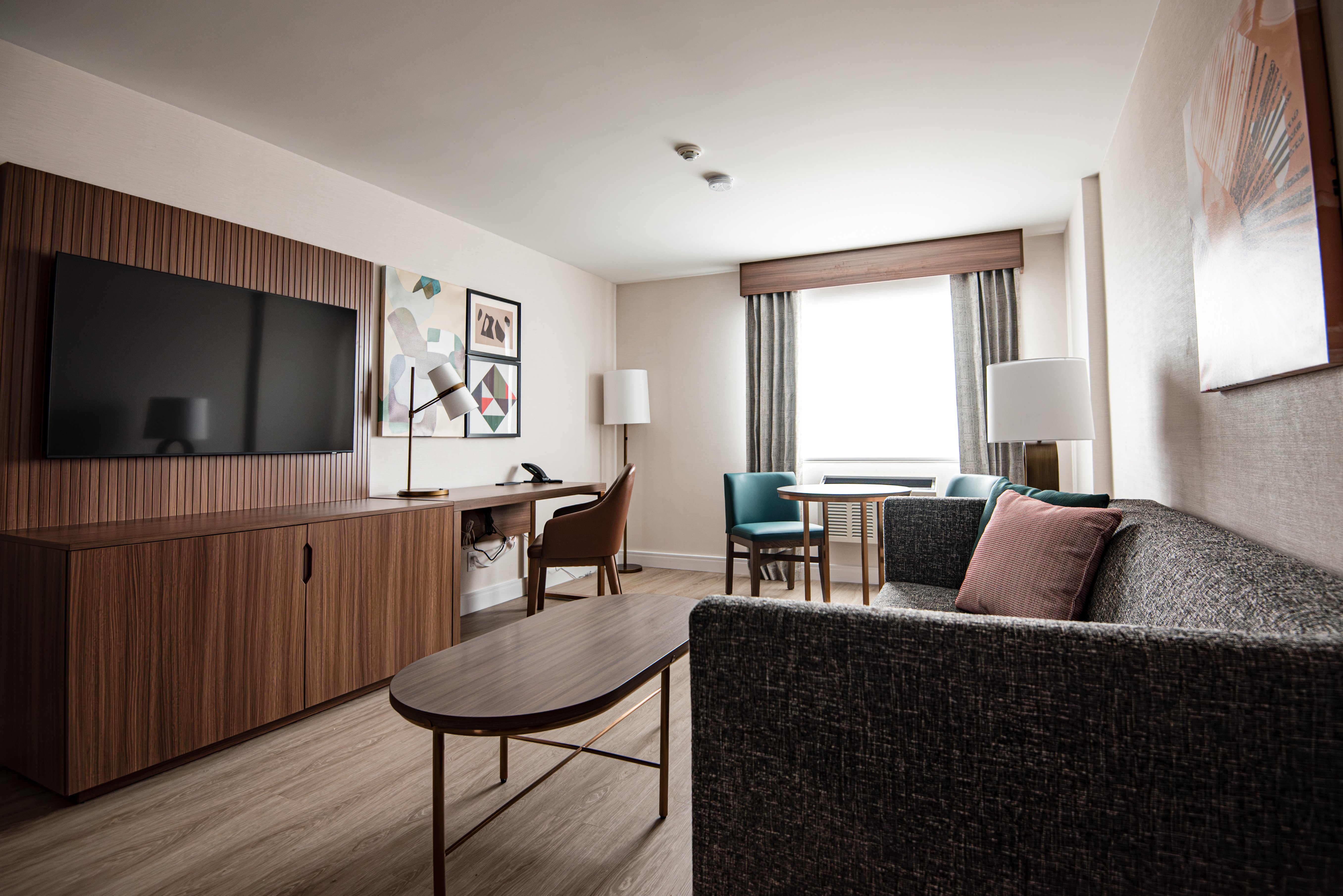 Holiday Inn Hotel And Suites Winnipeg Downtown 58/78