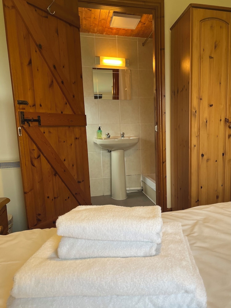 Craven Garth Cottages 13/50