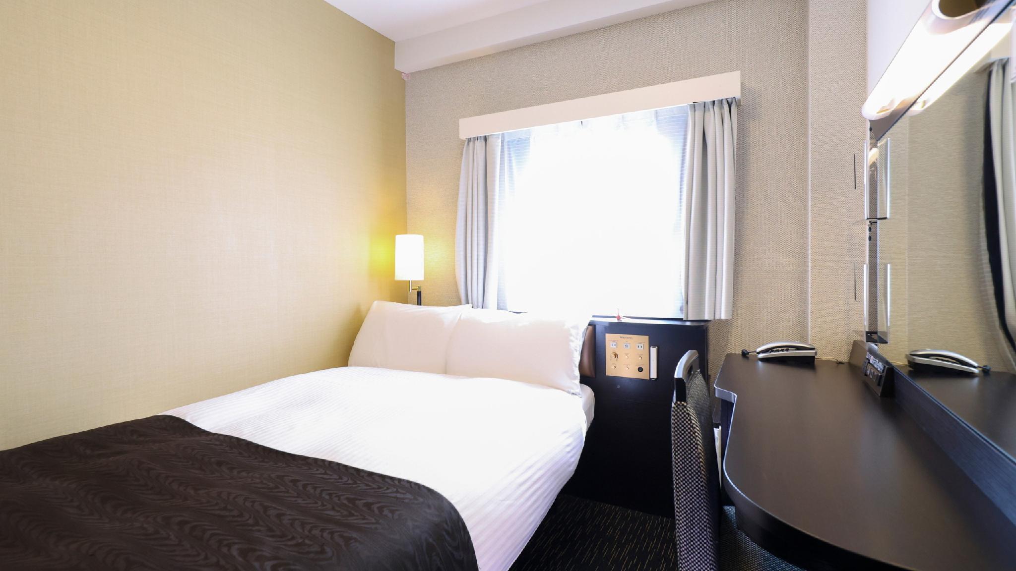 Semi Room, Standard, Semi Double Bed, Smoking