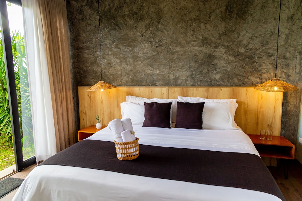 Monte Tierra Glamping 9/47