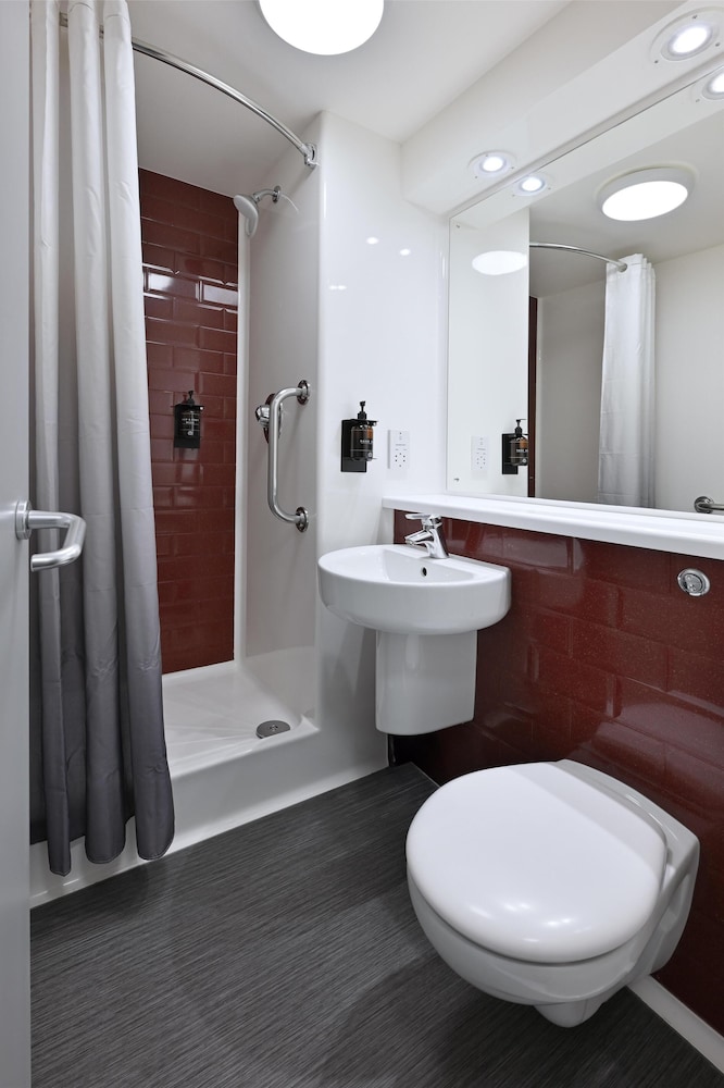 Travelodge London Woolwich Hotel 32/35