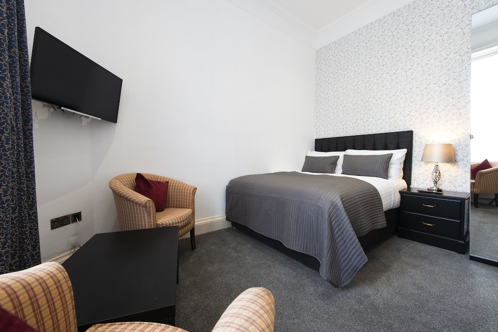 Grosvenor Suites 20/46