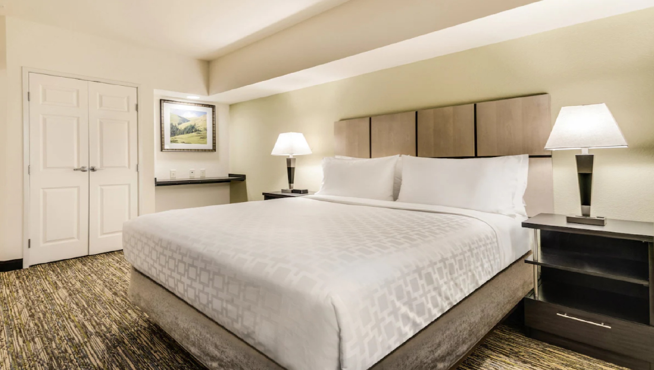 استوديو لذوي الإعاقة، Candlewood Suites 2/2