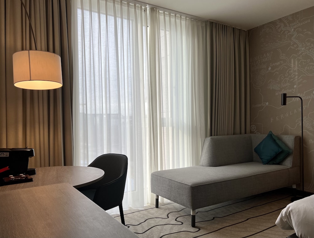 Hyatt Place Frankfurt Airport 47/75