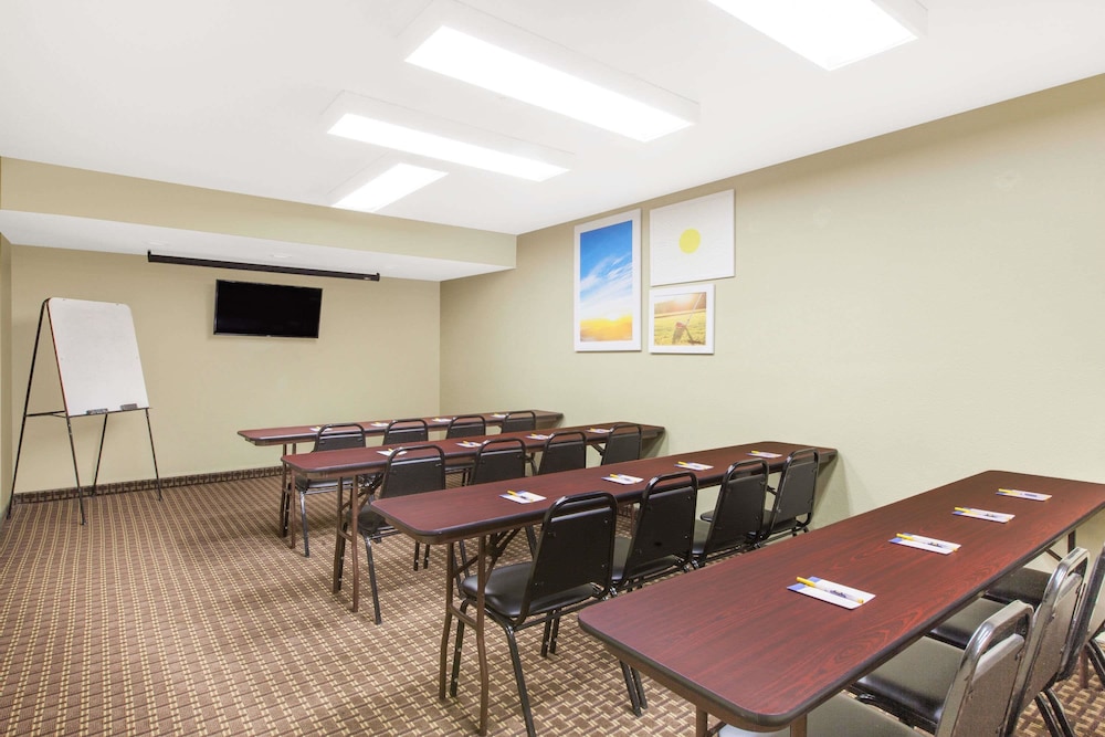 Days Inn by Wyndham San Jose Airport 12/17