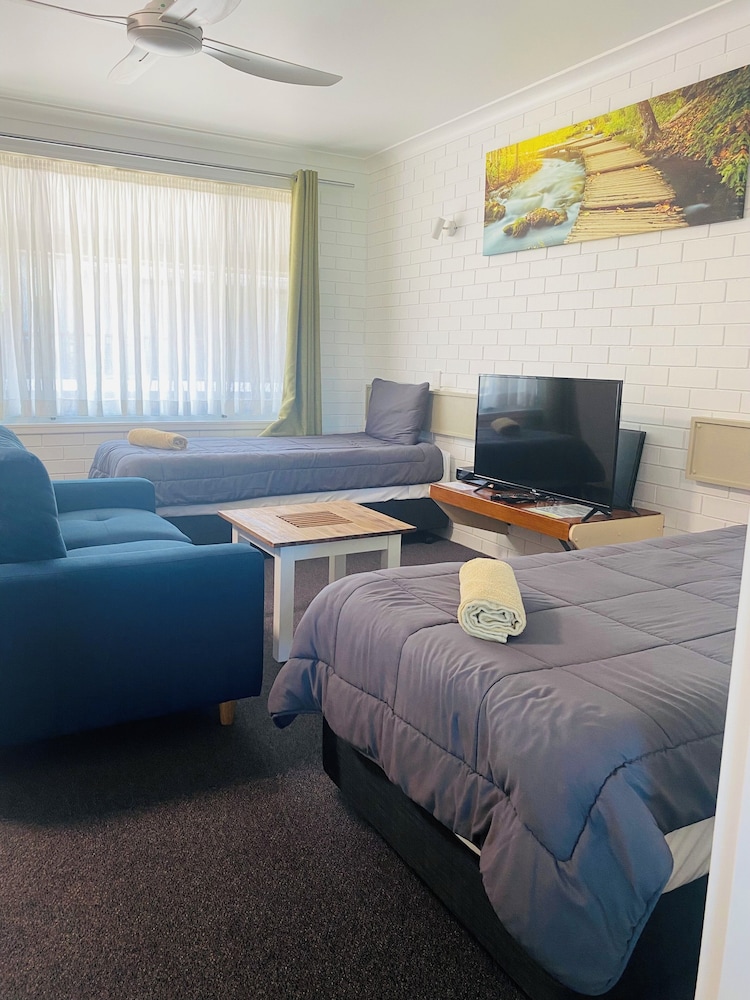 ILUKA MOTEL 16/56
