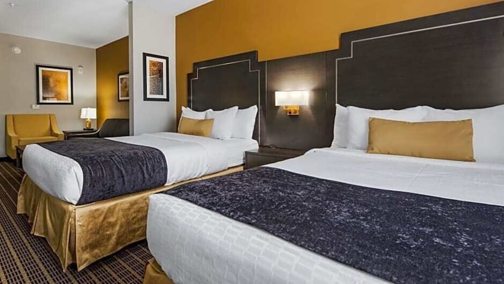 Best Western Plus Regency Park 9/43