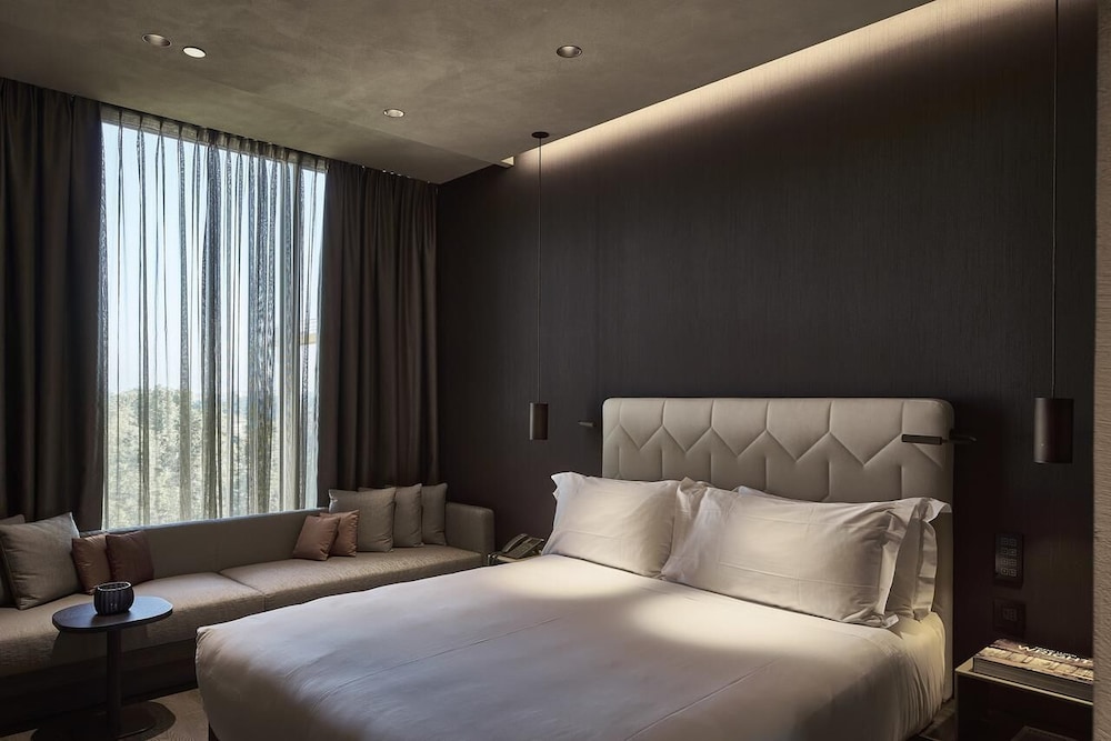 VH Eurostar Tirana Hotel Congress and Spa 32/62