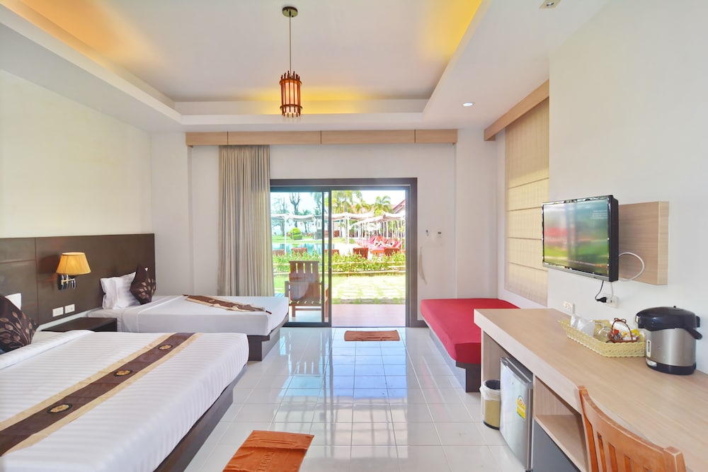 Golden Bay Cottage 40/75