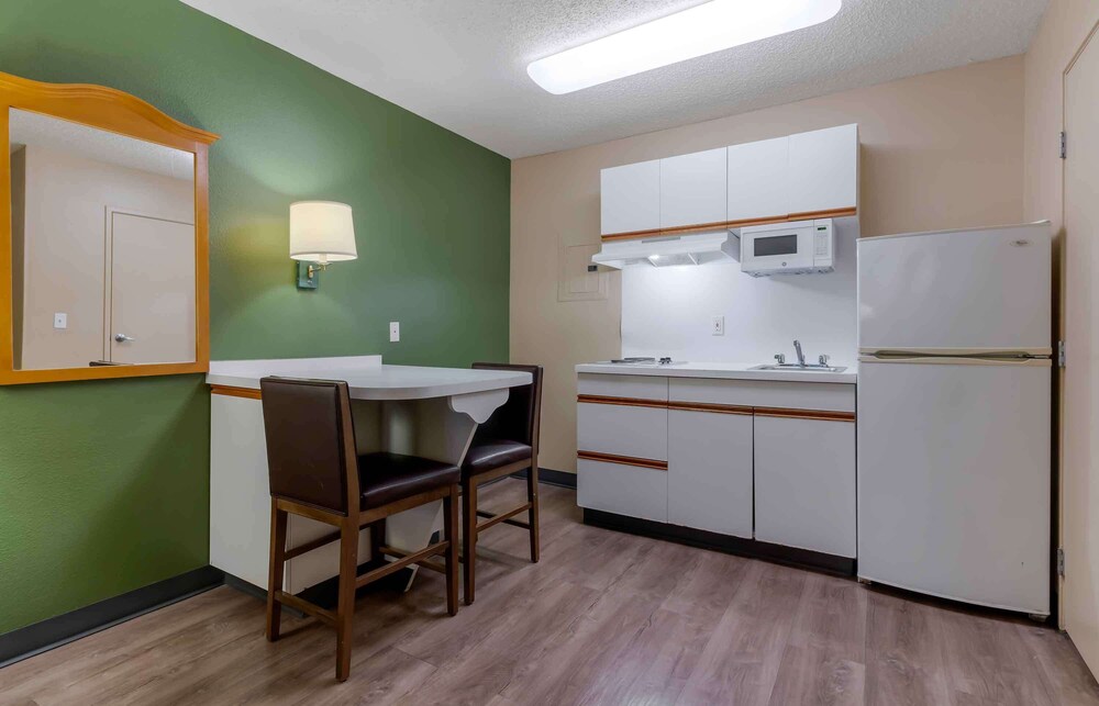 Extended Stay America - Clearwater - Carillon Park 10/52
