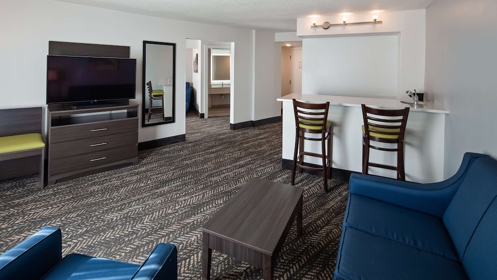 Best Western Plus Wausau Tower Inn 28/43