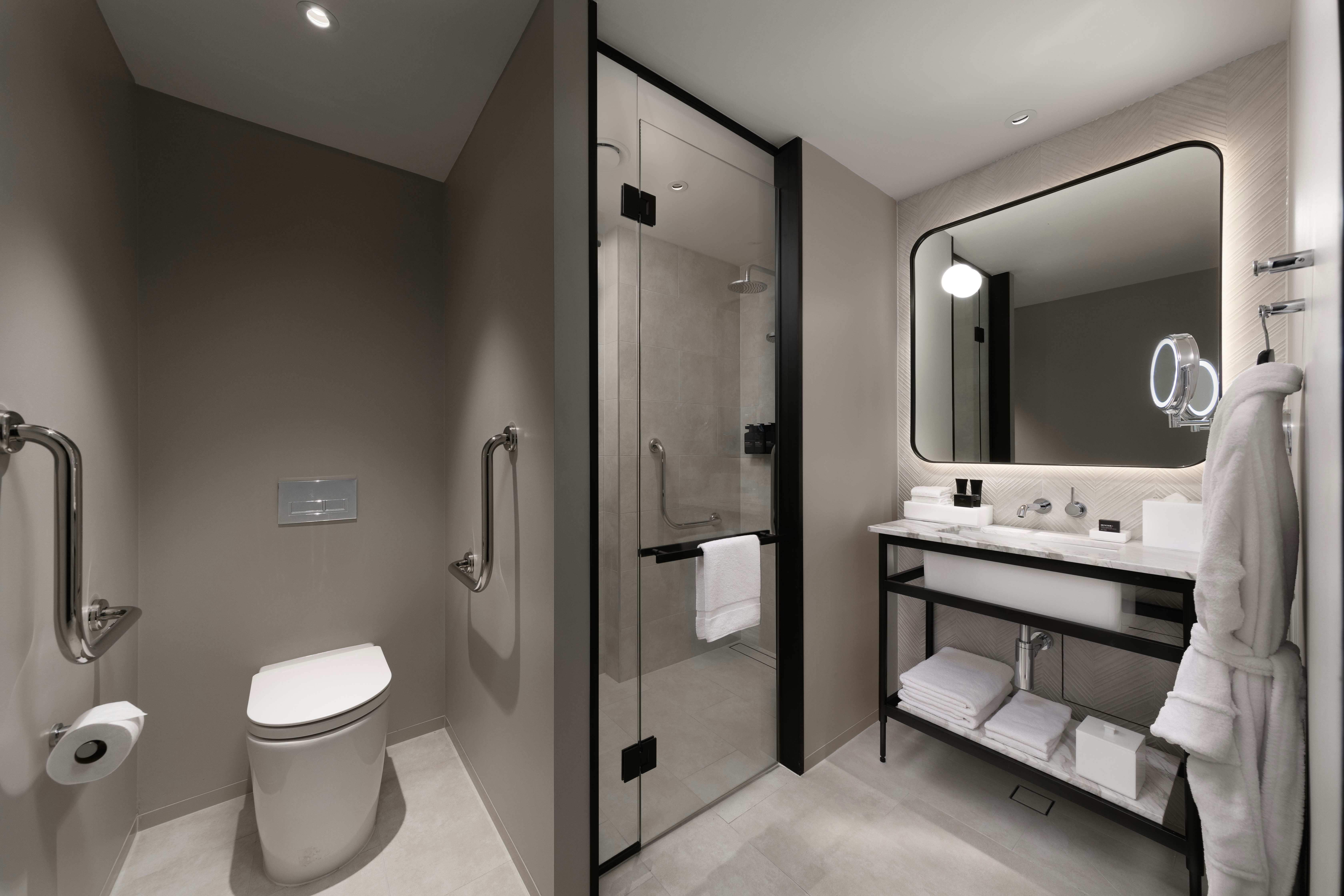 Hilton Melbourne Little Queen Street 60/62