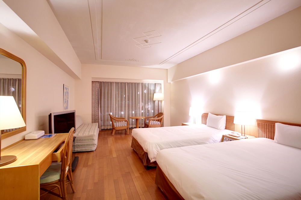 Hotel Mahaina Wellness Resort Okinawa 10/25