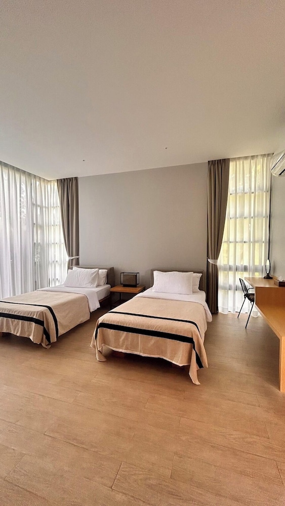 MUTHI MAYA FOREST POOL VILLA RESORT 26/78