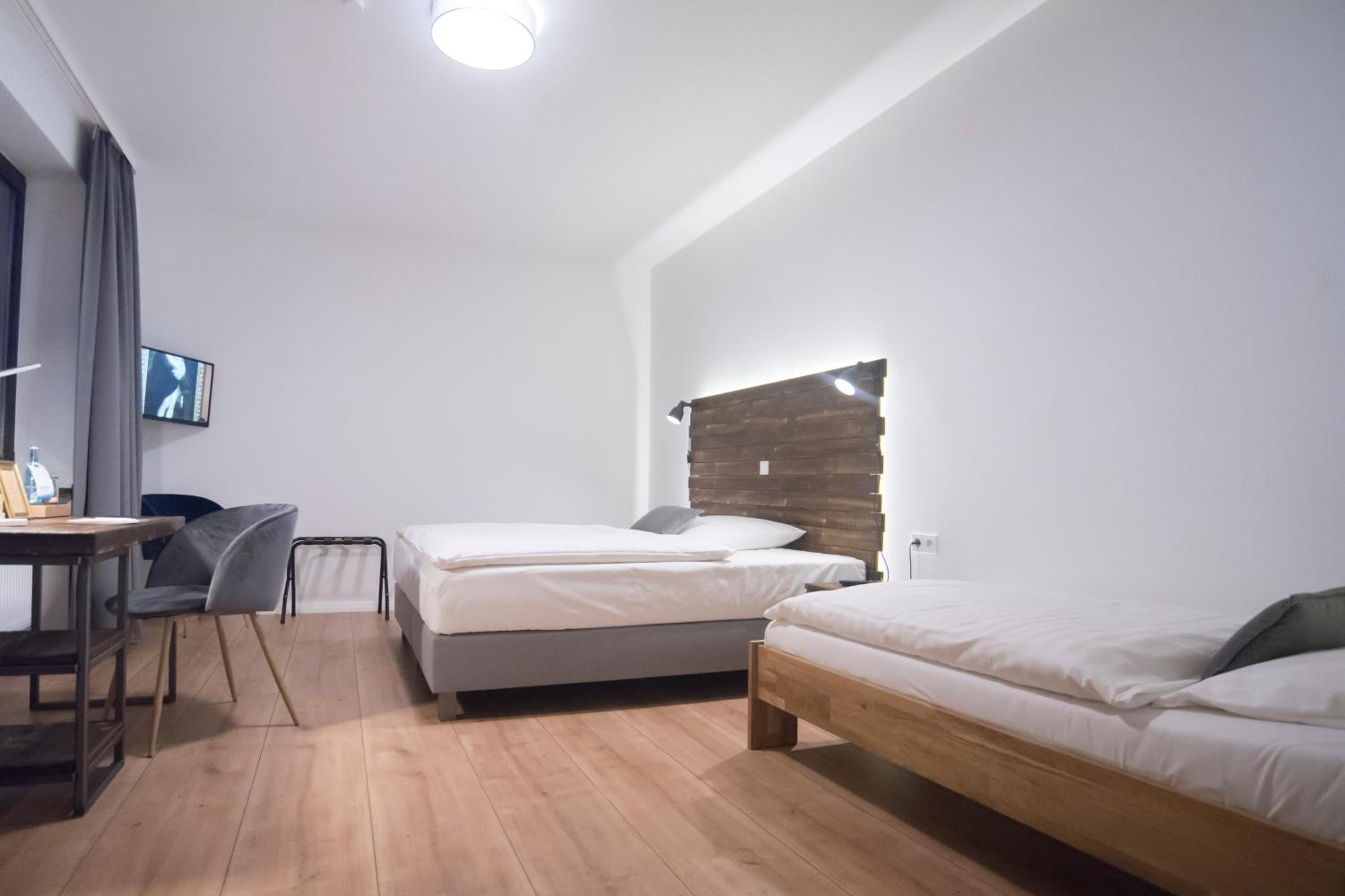 غرفة ثلاثية، Hotel Wiesengrund 3/9