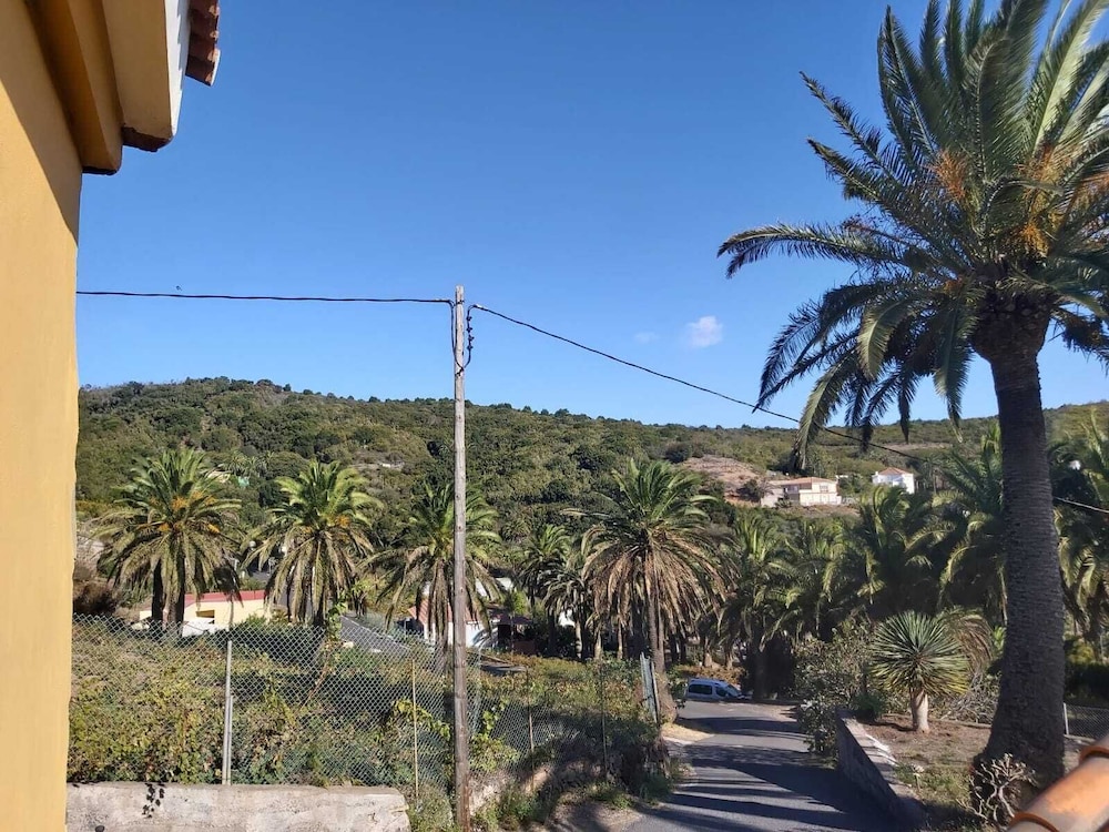 CASAS RURALES AMPARO LAS HAYAS 36/49