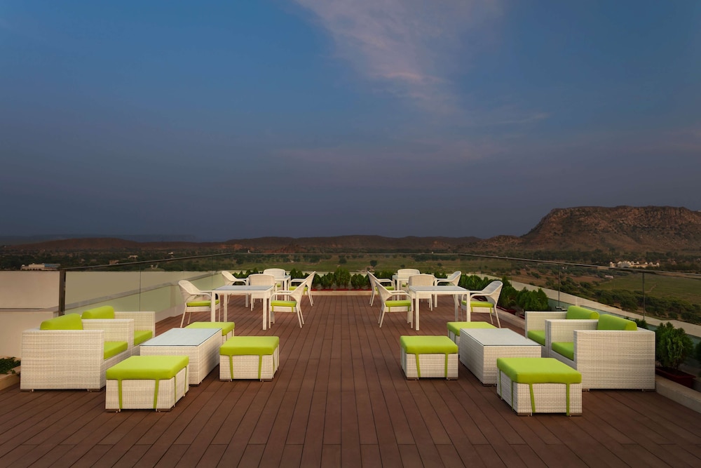 Doubletree By Hilton Jaipur Amer 7/80