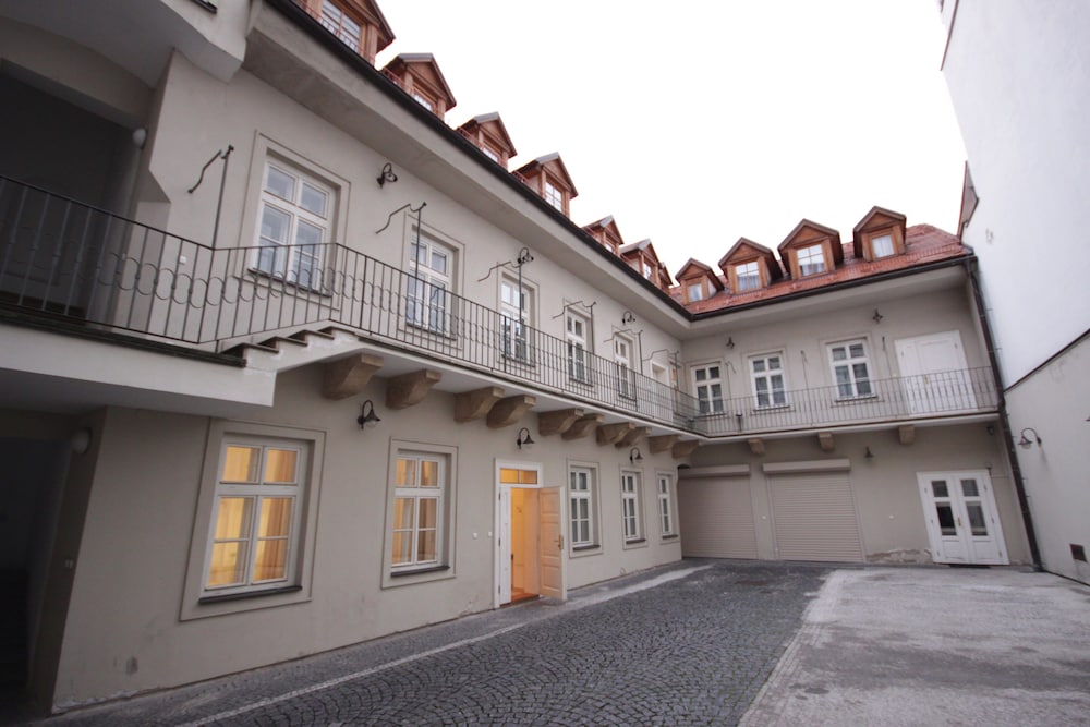 Prague Central Residence 2/26