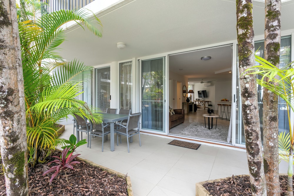 NOOSA TROPICANA 3/50