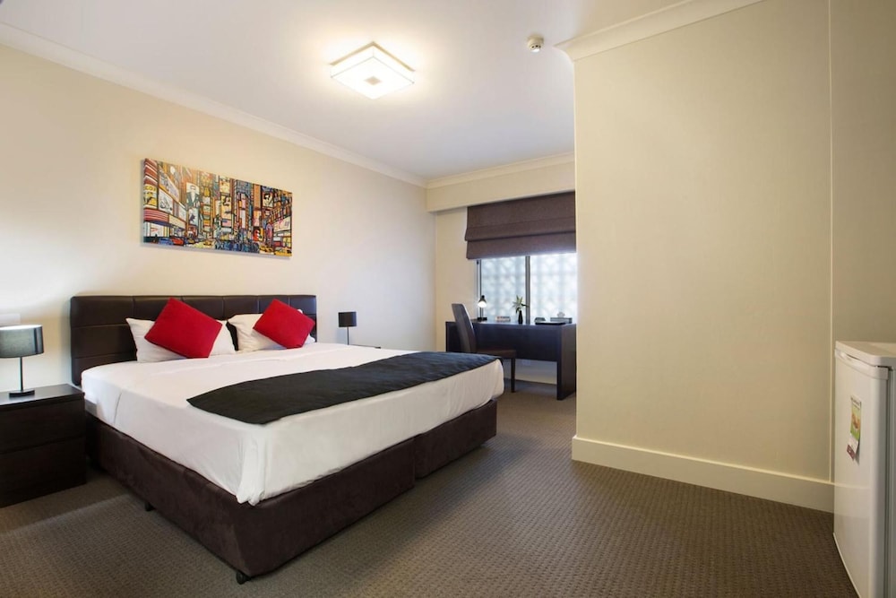 Enfield Hotel 22/55
