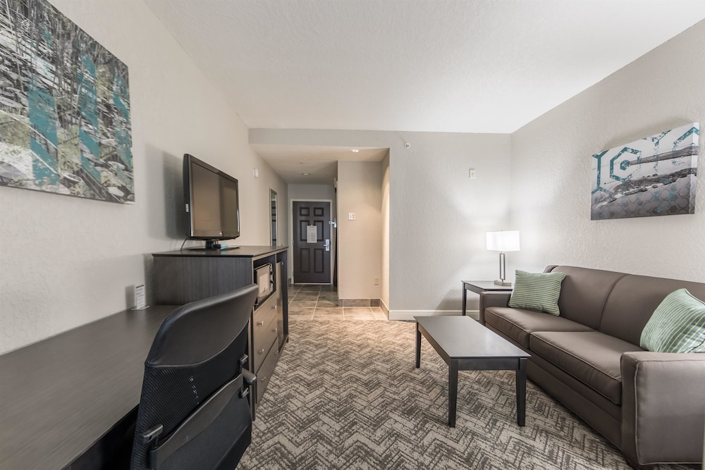 Best Western Plus Sebastian Hotel & Suites 18/30