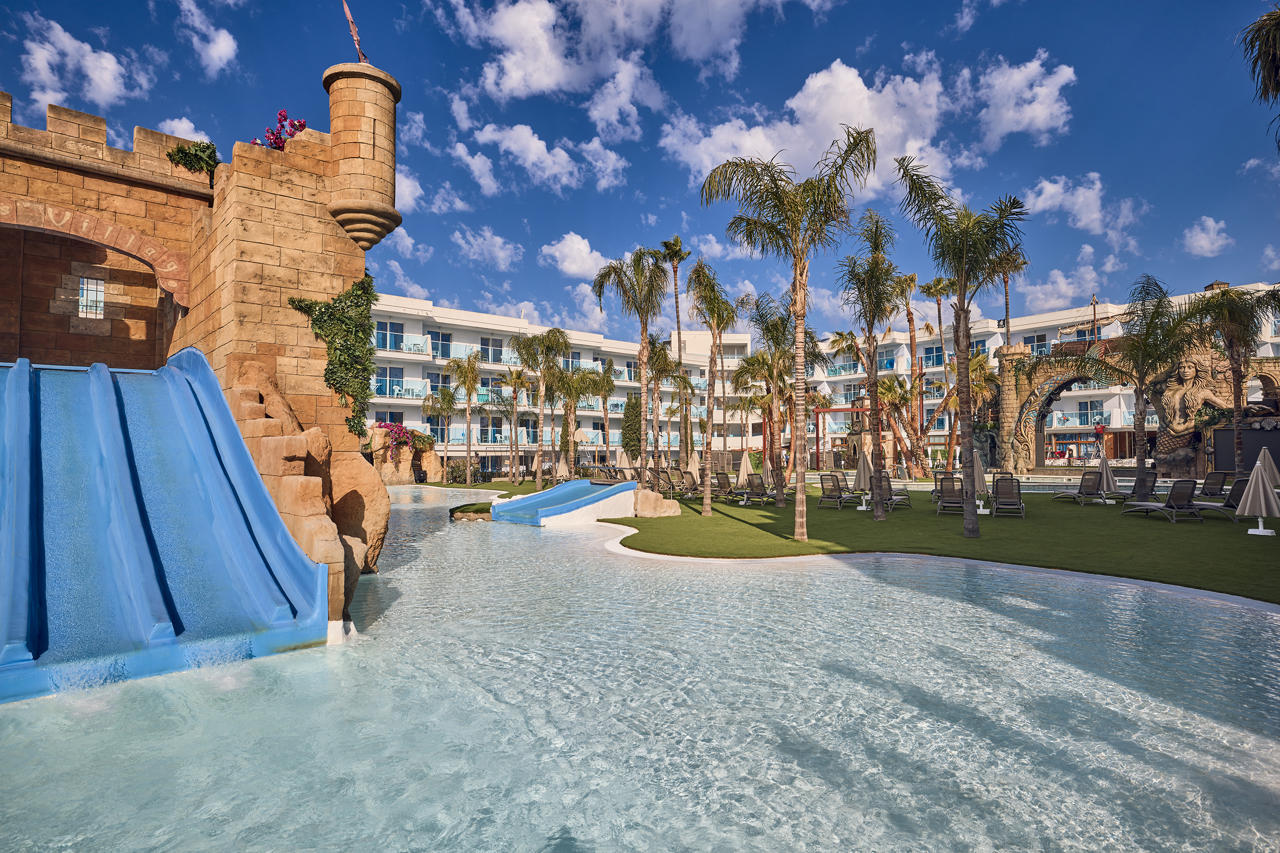 Pirates Village 38/40