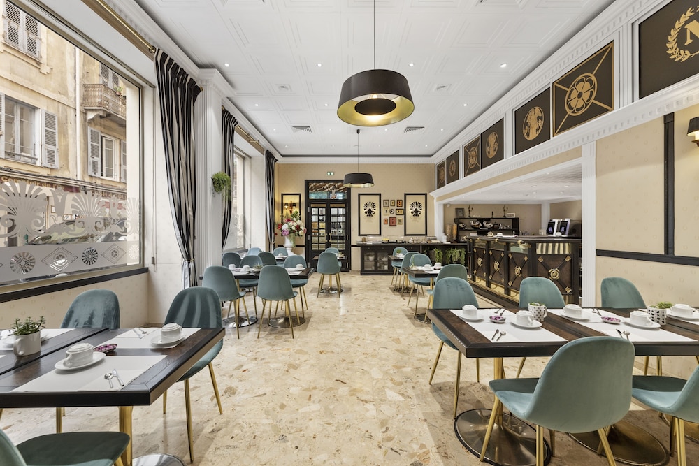 Hotel Napoleon Ajaccio 46/55