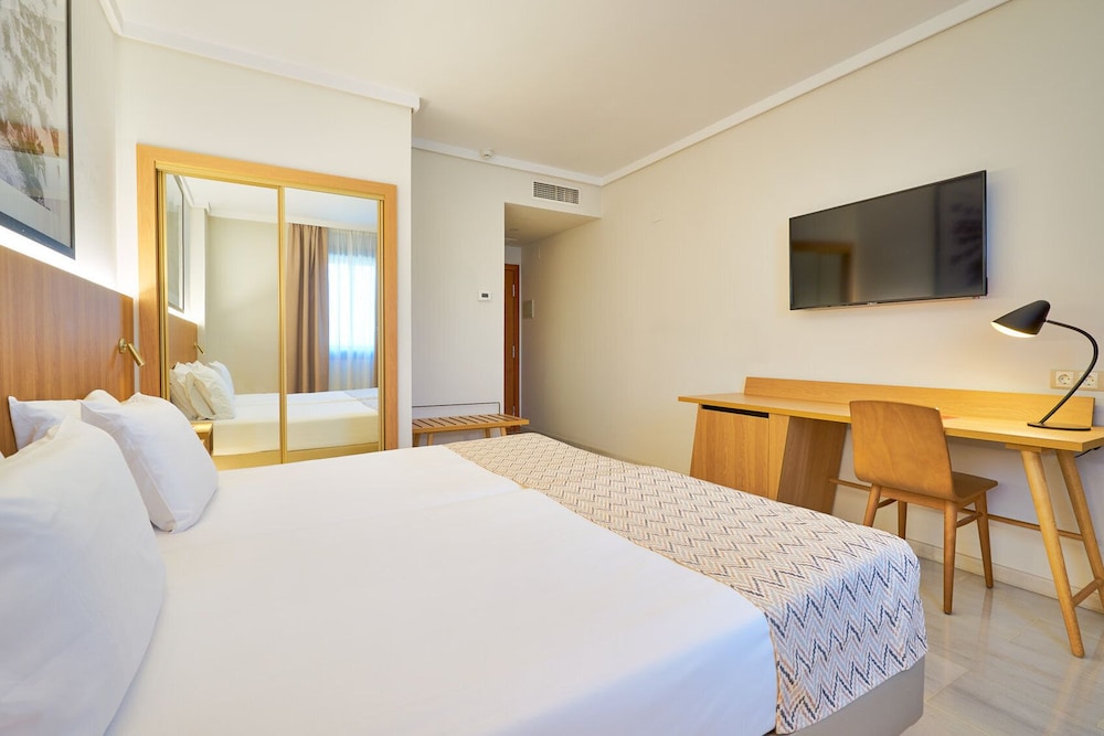 Hotel Exe Ciudad De Cordoba 7/28