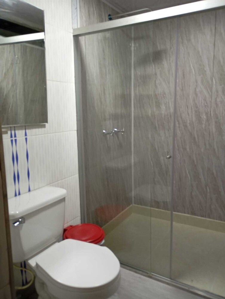 Hotel Lares 70 46/48