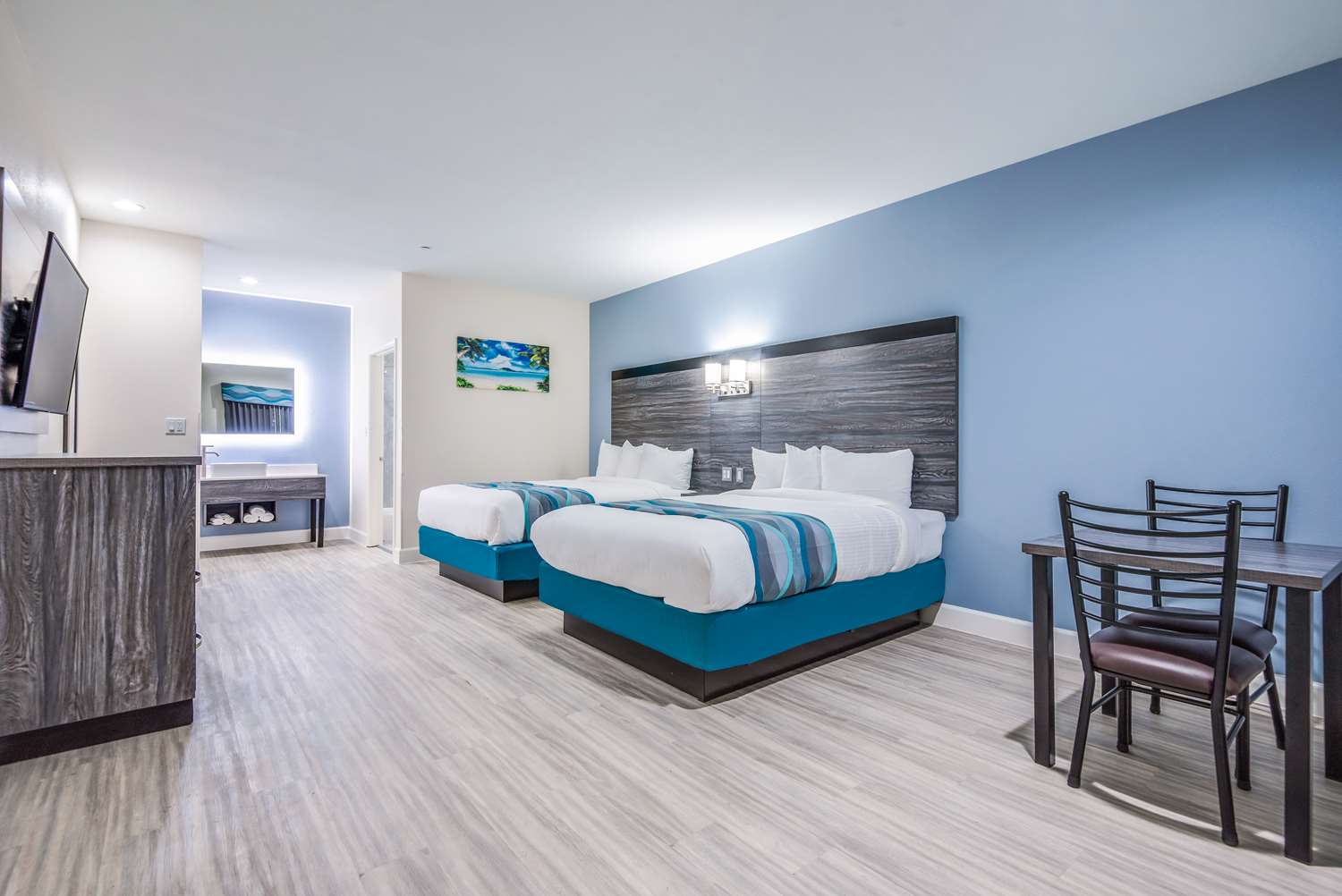 ROOM, 2 QUEEN BEDS, KITCHENETTE