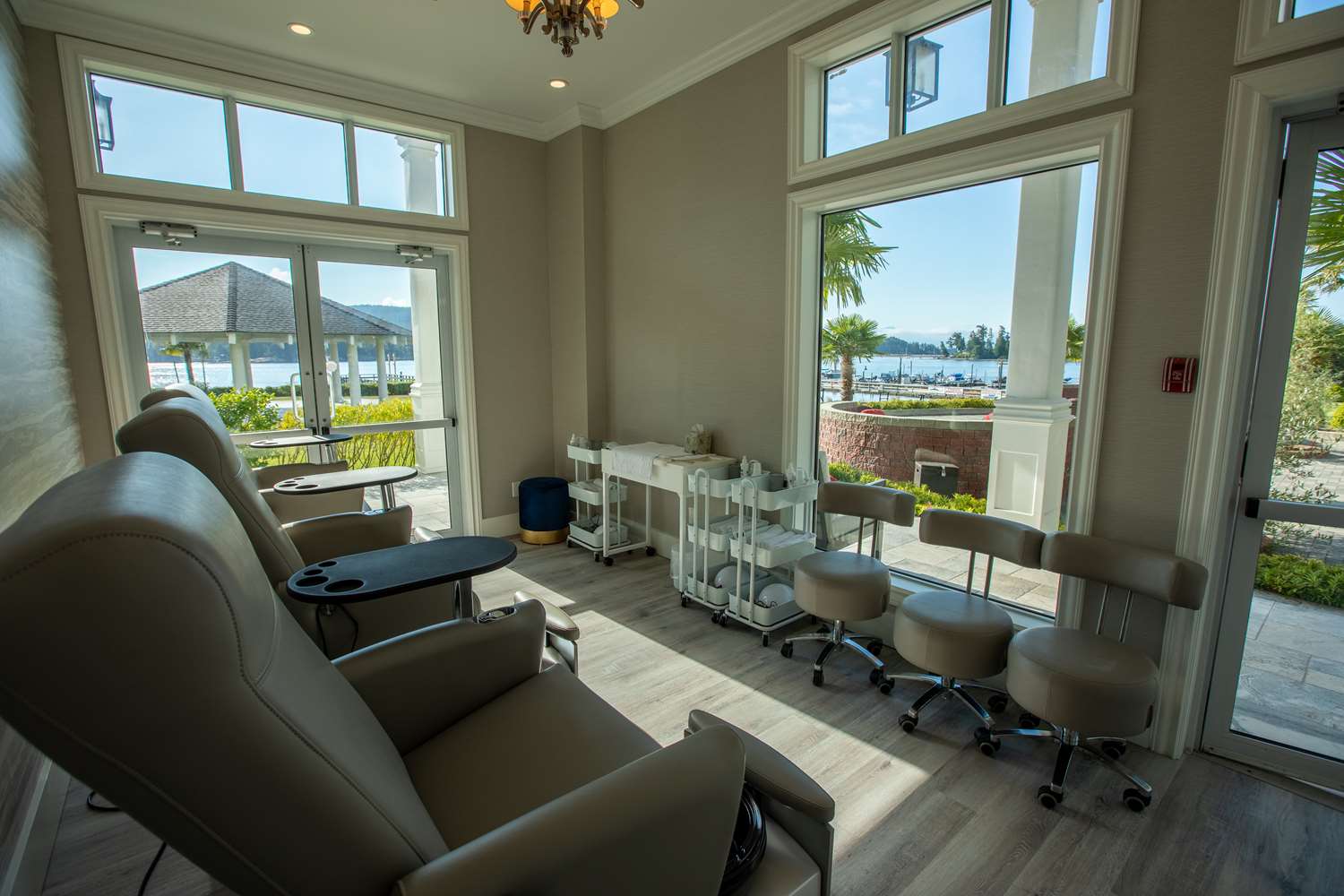 Prestige Oceanfront Resort, WorldHotels Luxury 18/32