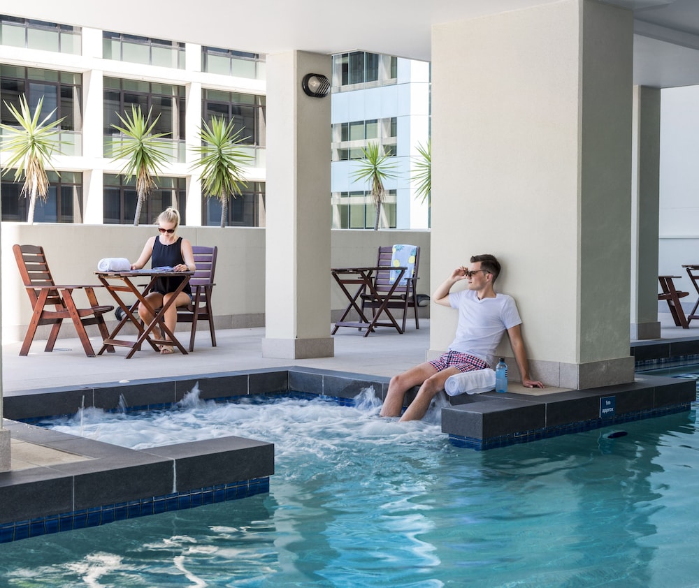 Oaks Brisbane Lexicon Suites 13/37