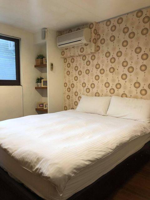 Mezzanine, Standard, King Bed