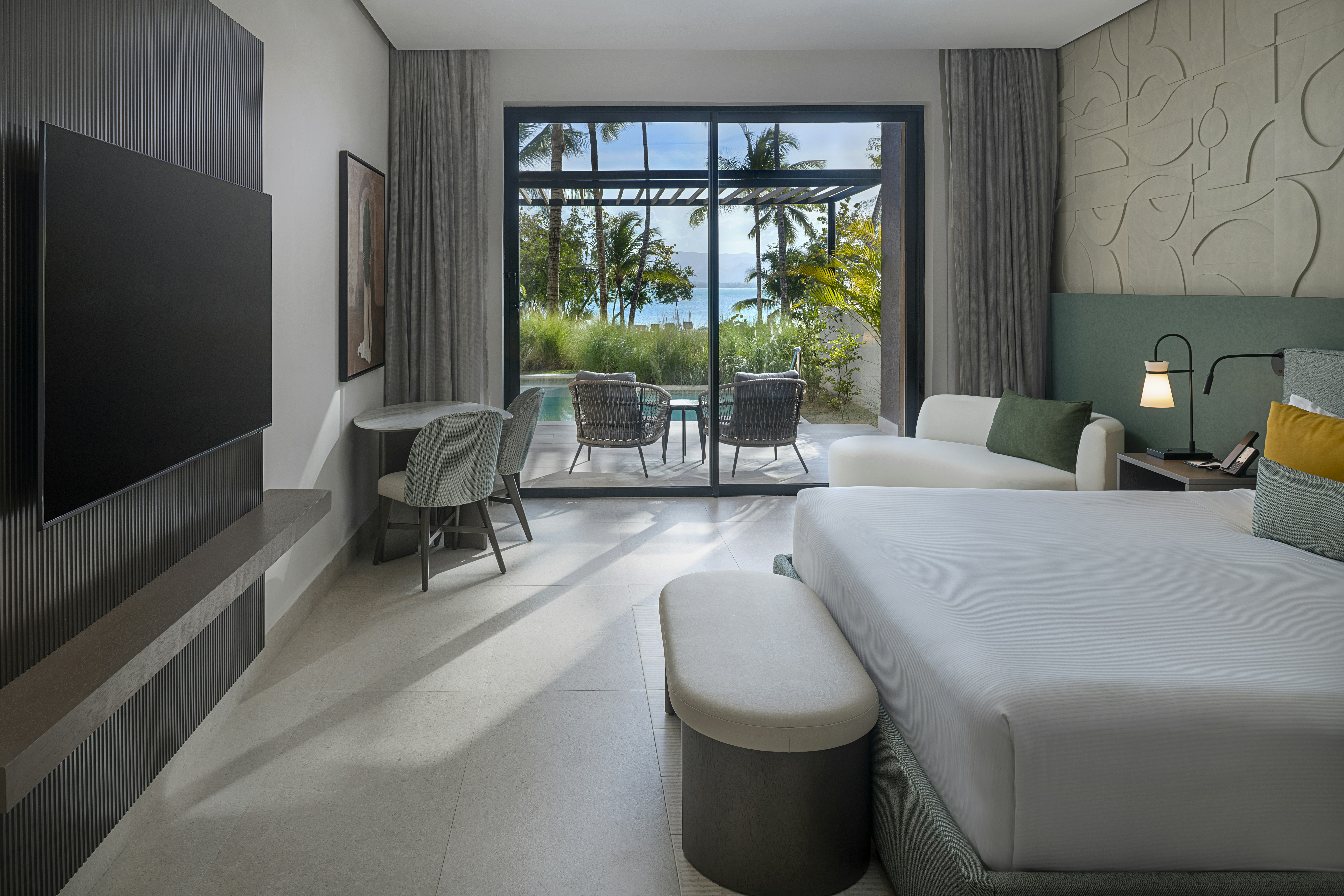 Room, King Bed, Beach View, Plunge Pool