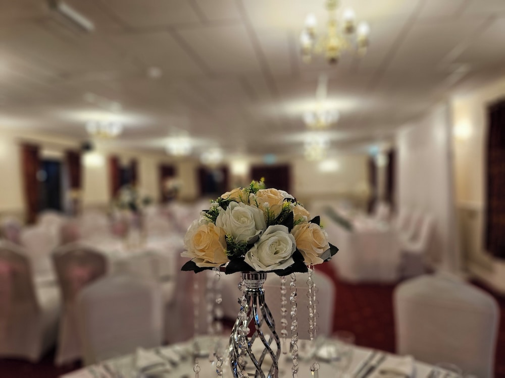 MARSH FARM HOTEL 29/50