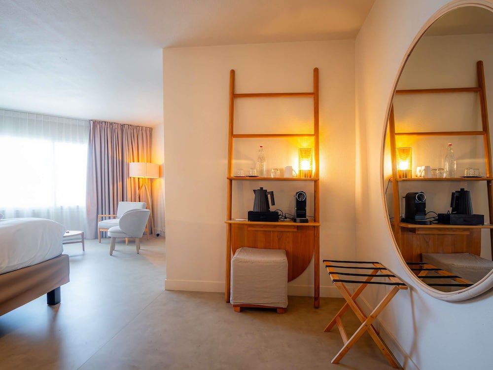 Mercure St Raphael Centre Plage 19/49