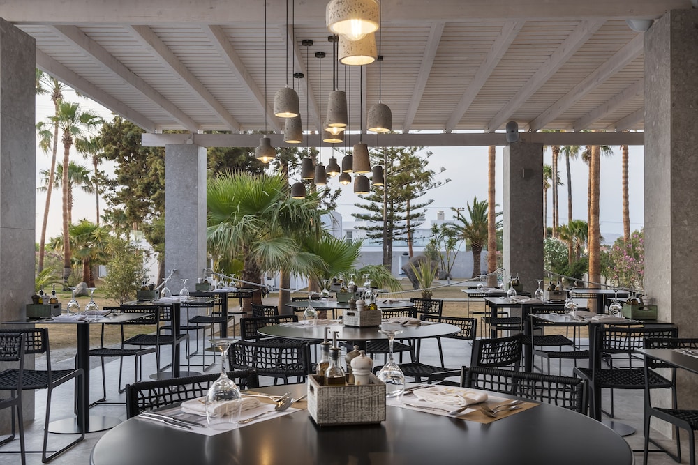 Diamond Boutique Hotel 33/53