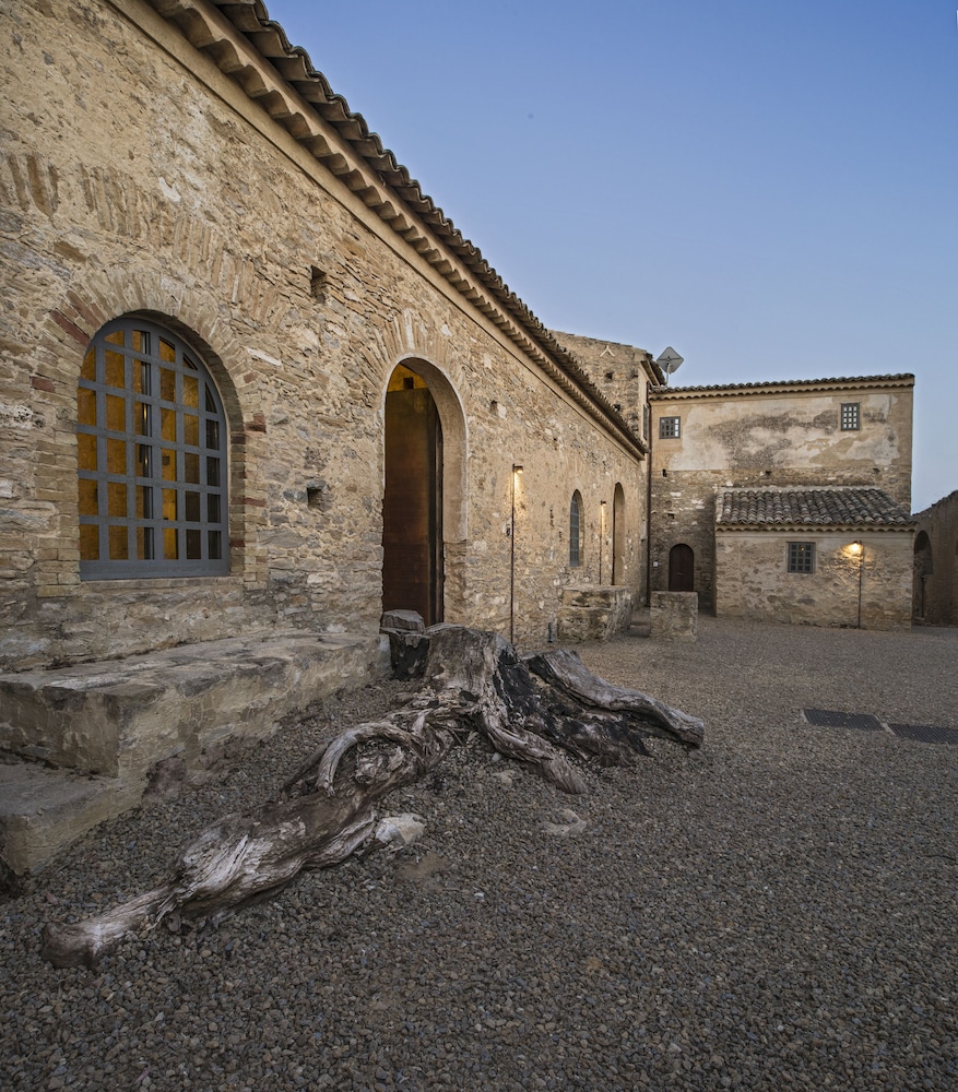 Wine Relais Feudi del Pisciotto 18/50