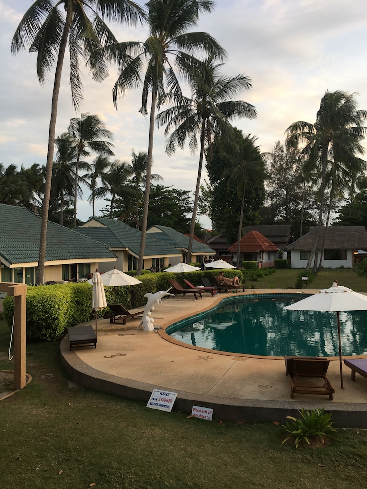 Good Days Lanta Chalet Resort 54/62