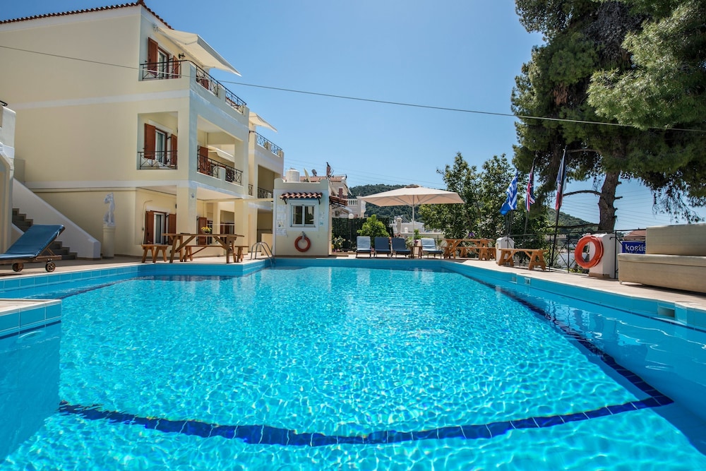 KOSTIS VILLAS 11/70